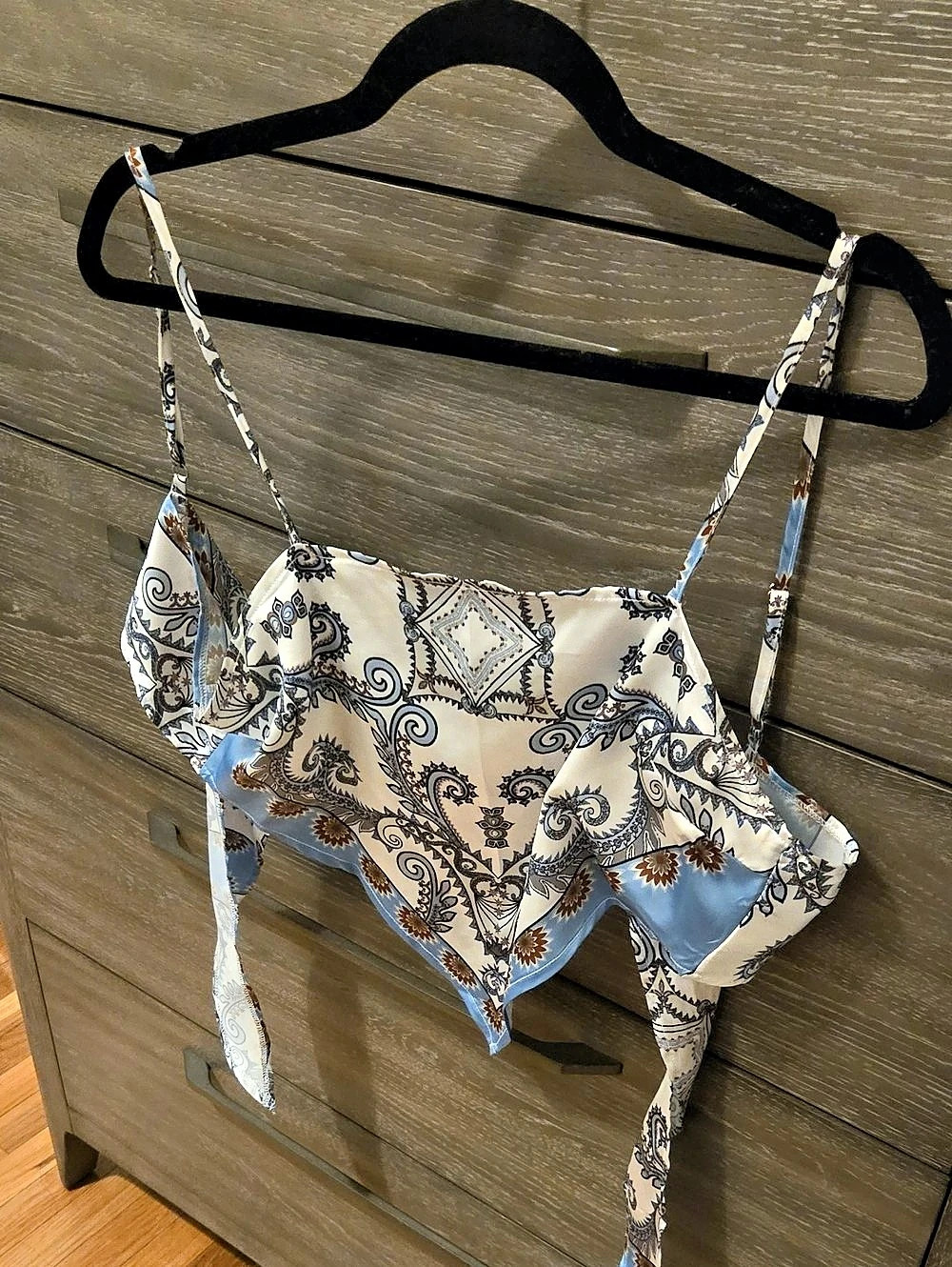 Paisley Crop Top in Blue & White Like New Shein Size M